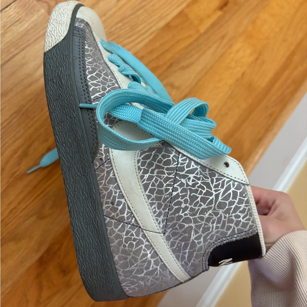 Vintage Nike Blazer size 8